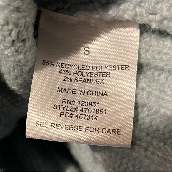 Off-The-Shoulder Sweater Top Blue Ribbed Women's Size S NWT - Picture 13 of 13